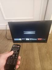 Vizio E241i-A1w 24   Smart HDTV TV/Monitor LED 1080p, With Remote - Working