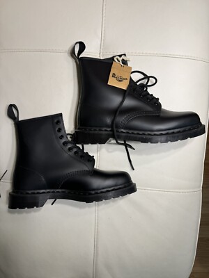 Dr martens 1460 MONO SMOOTH LEATHER LACE UP BOOTS Size 9 Women 8