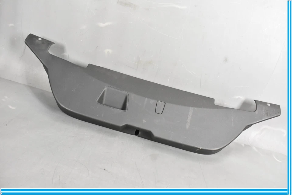 06-08 Volvo C70 Carrocería Trasera Tapa Panel Cubierta Moldura Fabricante Original Foto 3 de 4