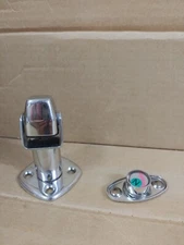 GRADY WHITE MAGNET CATCH/DOOR HOLDER SET SWIVEL TYPE/ADJ. HEIGHT 15x10 MAG. SIZE