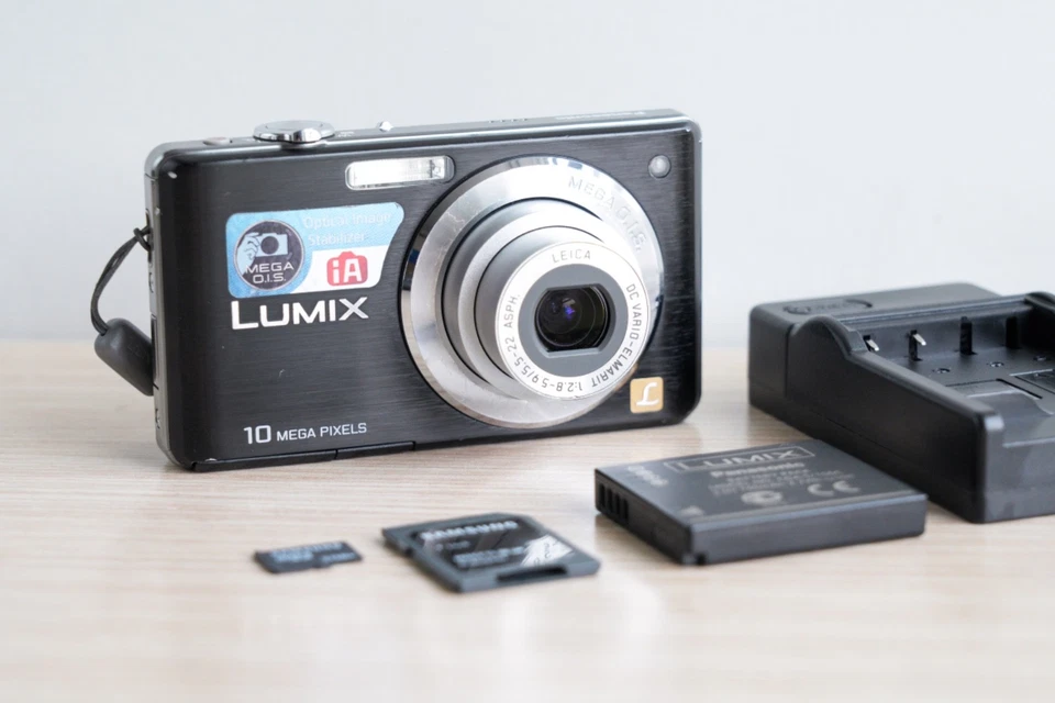 Panasonic Digital Camera Lumix DMC-FS8 10.1MP Black Tested Full Set *Read*, photo 1 of 5
