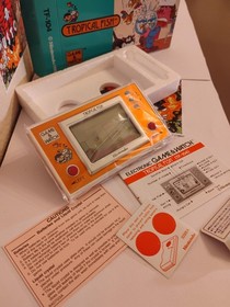 Tropical Fish Game Watch Nintendosold In Japan BRAND NEW! VERY NICE!!
