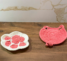 Set of 2 Handmade Crochet Yarn Coasters Pink White paw print cat shaped