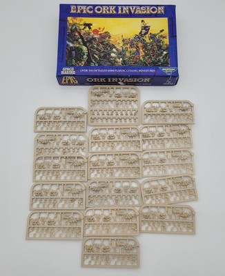 Epic Battles Warhammer 40k Space Marine Ork Invasion 1990 Partially Complete