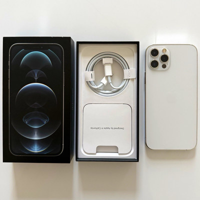 Apple iPhone 12 Pro Silber iOS mit OVP, top Display und Ladekabel (Zubehörpaket)