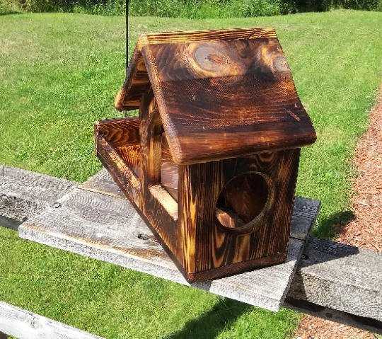 Tarro de vidrio de galón de montaje en cerca alimentador de ardillas madera de cedro TBNUP #1B Foto 4 de 4