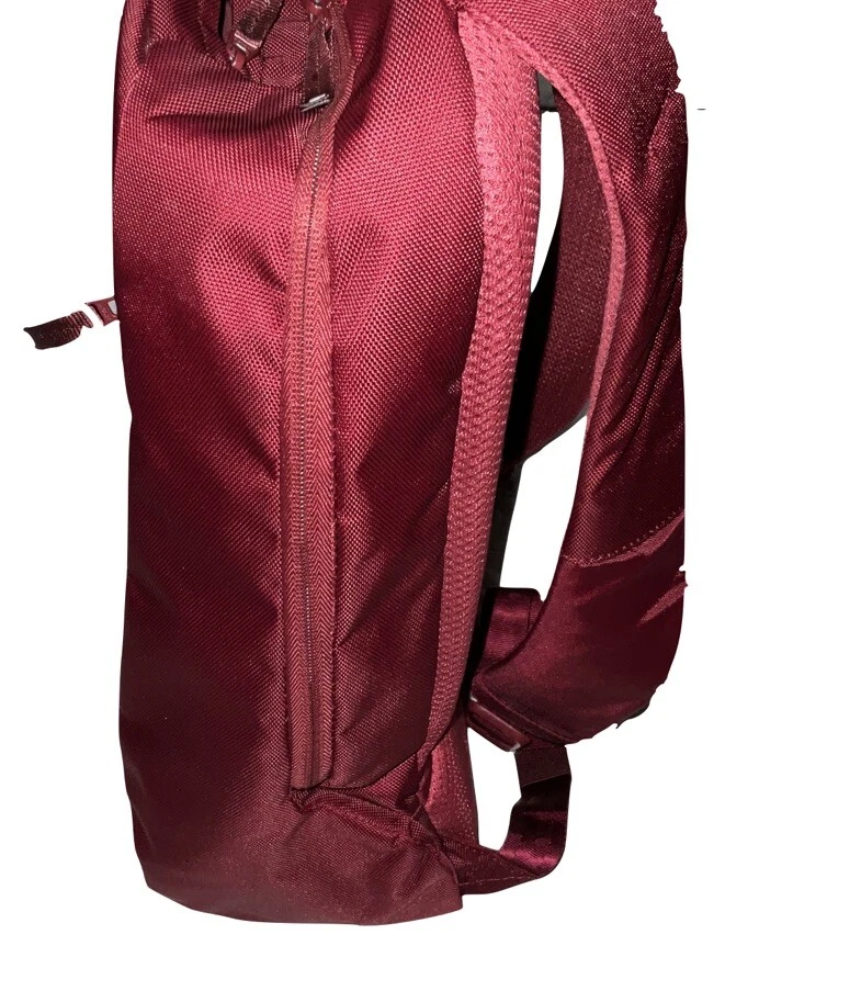 Incase ICON Lite нейлона рюкзак для 15» MacBook Pro и iPad 12L глубокий красный - Изображение 4 из 4