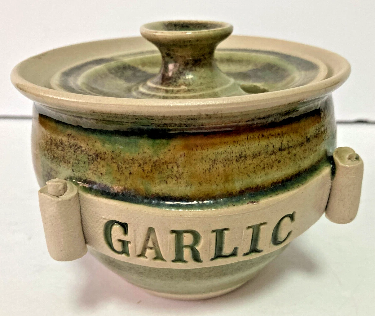 Ceramic Garlic Keeper with Lid, 4.5"H x 5"Diam.
