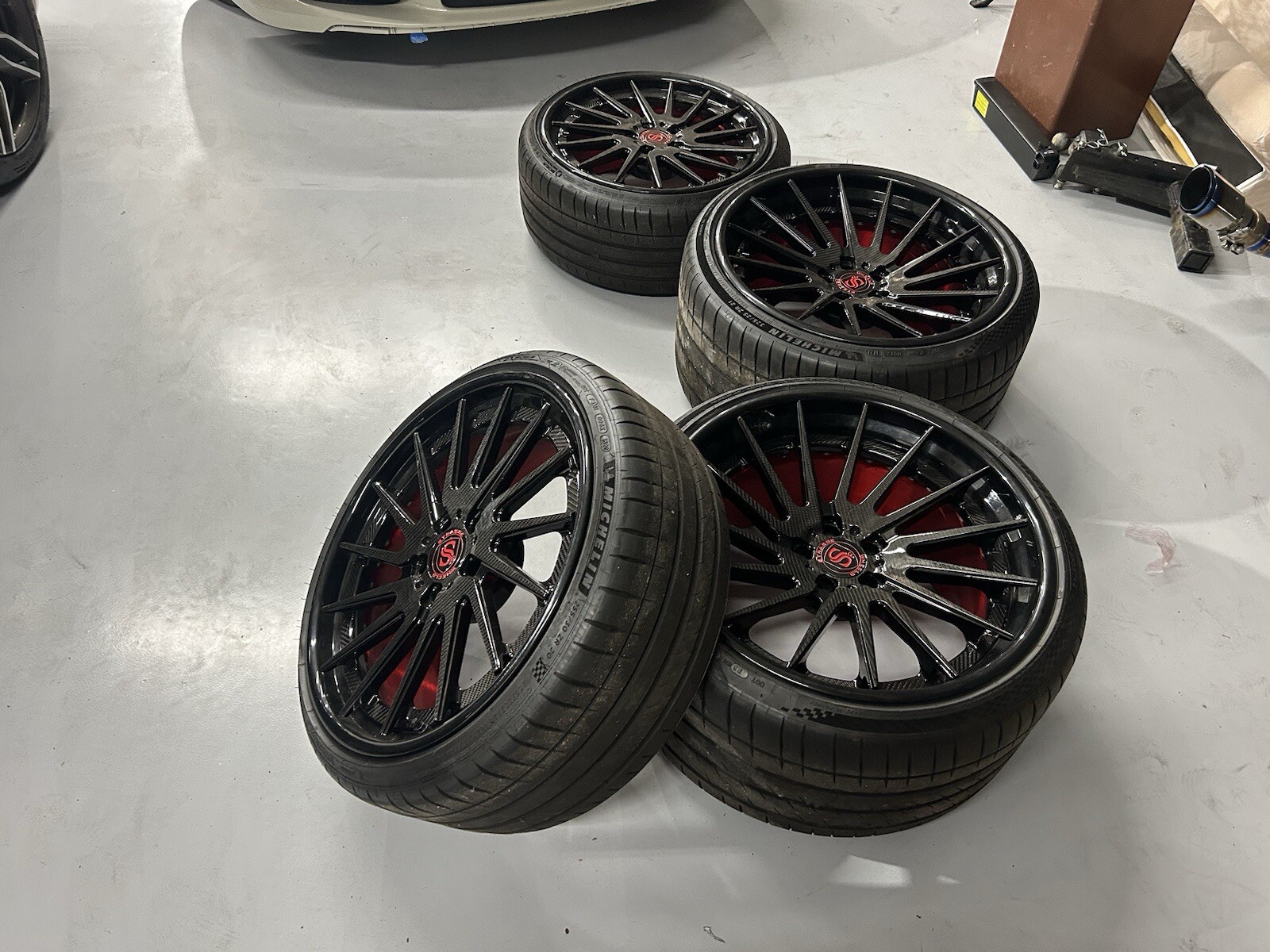Strasse SV15T Wheels Carbon fiber 5x112 Mclaren Lamborghini Mercedes Audi