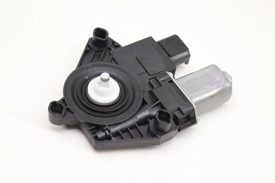 2019-2024 BMW X4 - Front Right Window Motor 7457249 - Image 2 of 4