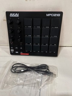 AKAI Professional MPD218 USB MIDI Controller 16 MPC Drum Pads