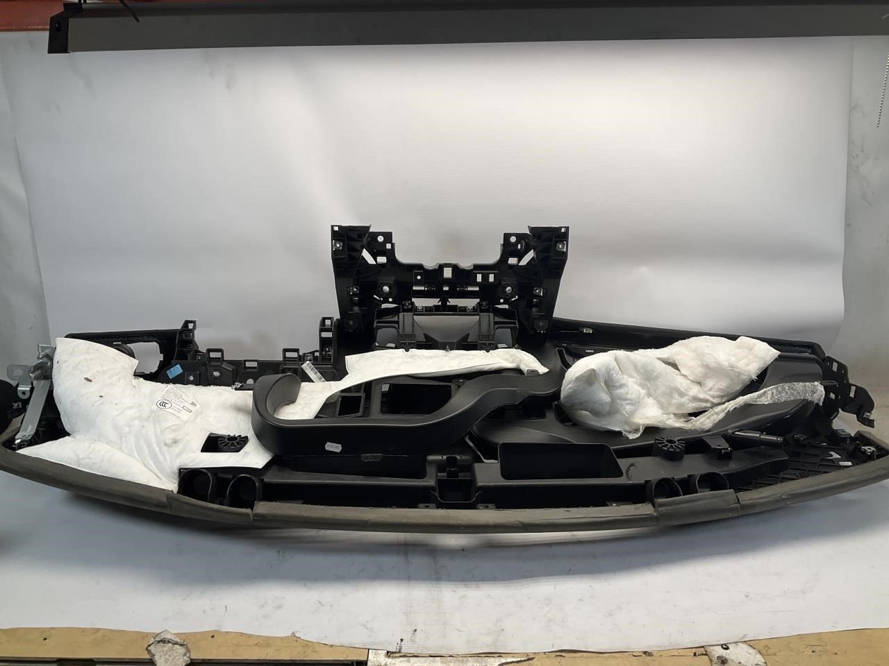 17-20 Maserati Levante Dash Dashboard Instrument Panel Q