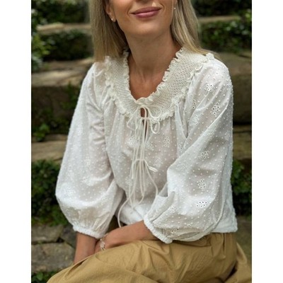 Loretta Caponi Zita Broderie Anglaise Peasant Blouse in Flowery Plumetis S