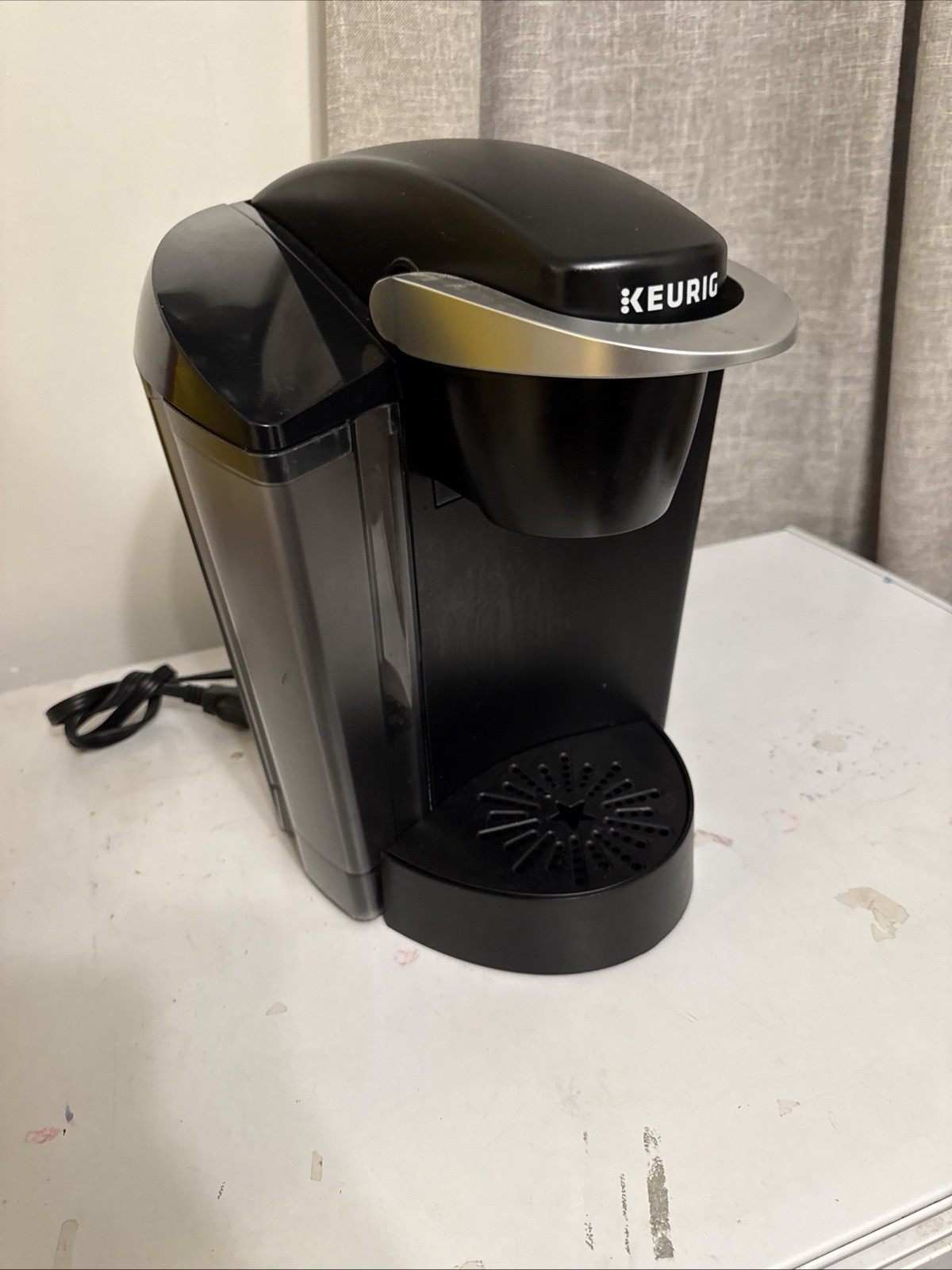 Keurig K-Classic Pod Coffee Machine Black Compatible with K-Cup