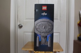 Lego 10356 Star Trek: U.S.S. Enterprise NCC-1701-D Sealed NIB TNG