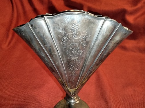 Antique Meriden fan vase silverplate International Silver Co. Dated 1927, nice - Picture 3 of 12