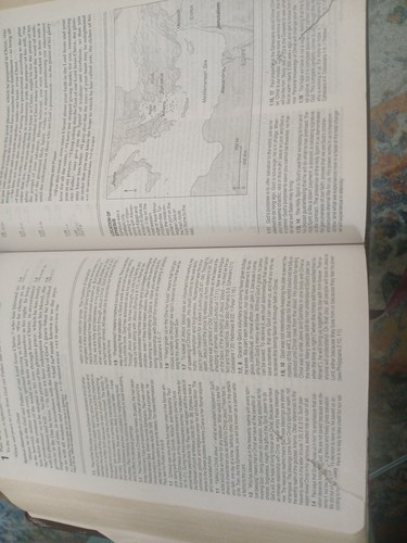 NIV Life Application Study Bible by Tyndale Burgundy 1991 - Picture 8 of 11