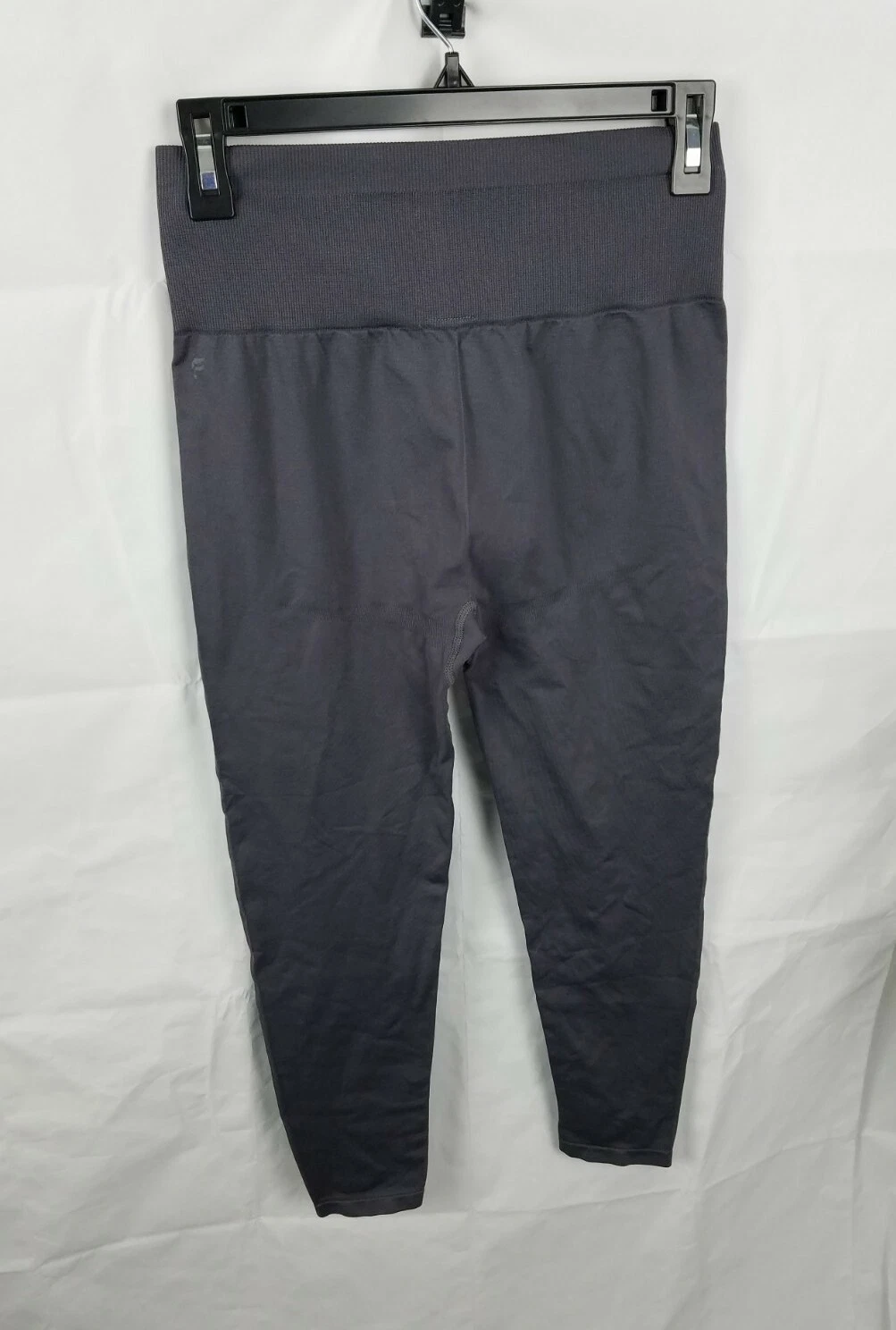 fabletics seamless high-waisted 7/8 active gym leggings