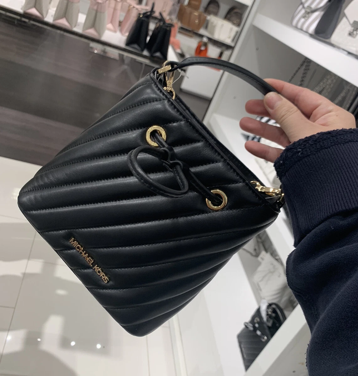 Michael kors black quilted on sale crossbody bag