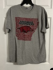 Gildan Heavy Cotton Men’s Size Large Gray Arkansas Razorbacks Tshirt 