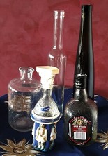 Konvolut 5 diverse leere Glasflaschen unterschiedliche Form
