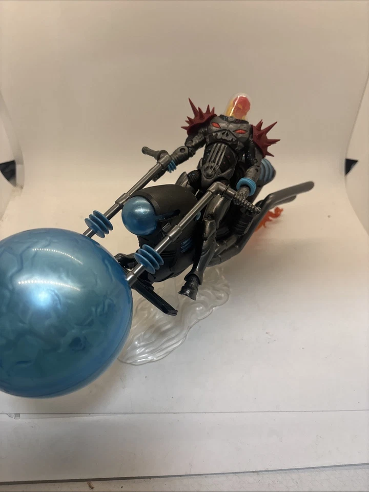 MARVEL LEGENDS Cosmic Ghost Rider Action Figure with Eternal Cycle HASBRO - Image 3 of 3