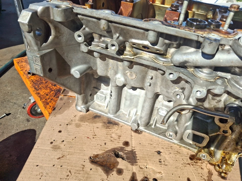 2016-2018 CHEVROLET MALIBU 1.5L ENGINE CYLINDER BLOCK 12674350 OEM - Image 4 of 4