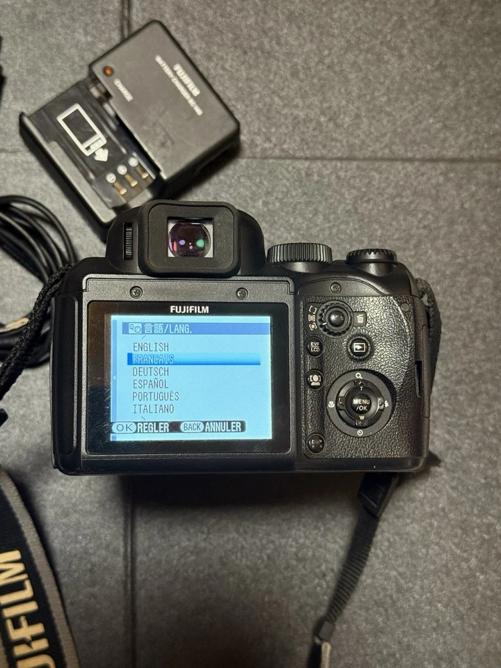 FUJIFILM FINEPIX S200 EXR Appareil Photo Numérique - Photo 4/4