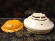 Notifier FSI-851 FSI 851 Ionization Spot Smoke Detector FREE SHIPPING !!!