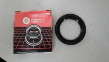 NATIONAL FEDERAL MOGUL OIL SEAL 323138  NOS