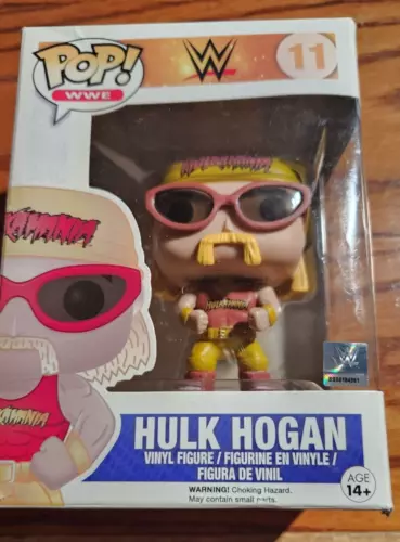 Funko Pop! Vinyl: WWE - Hulk Hogan #11 w/ Clear Pop Protector