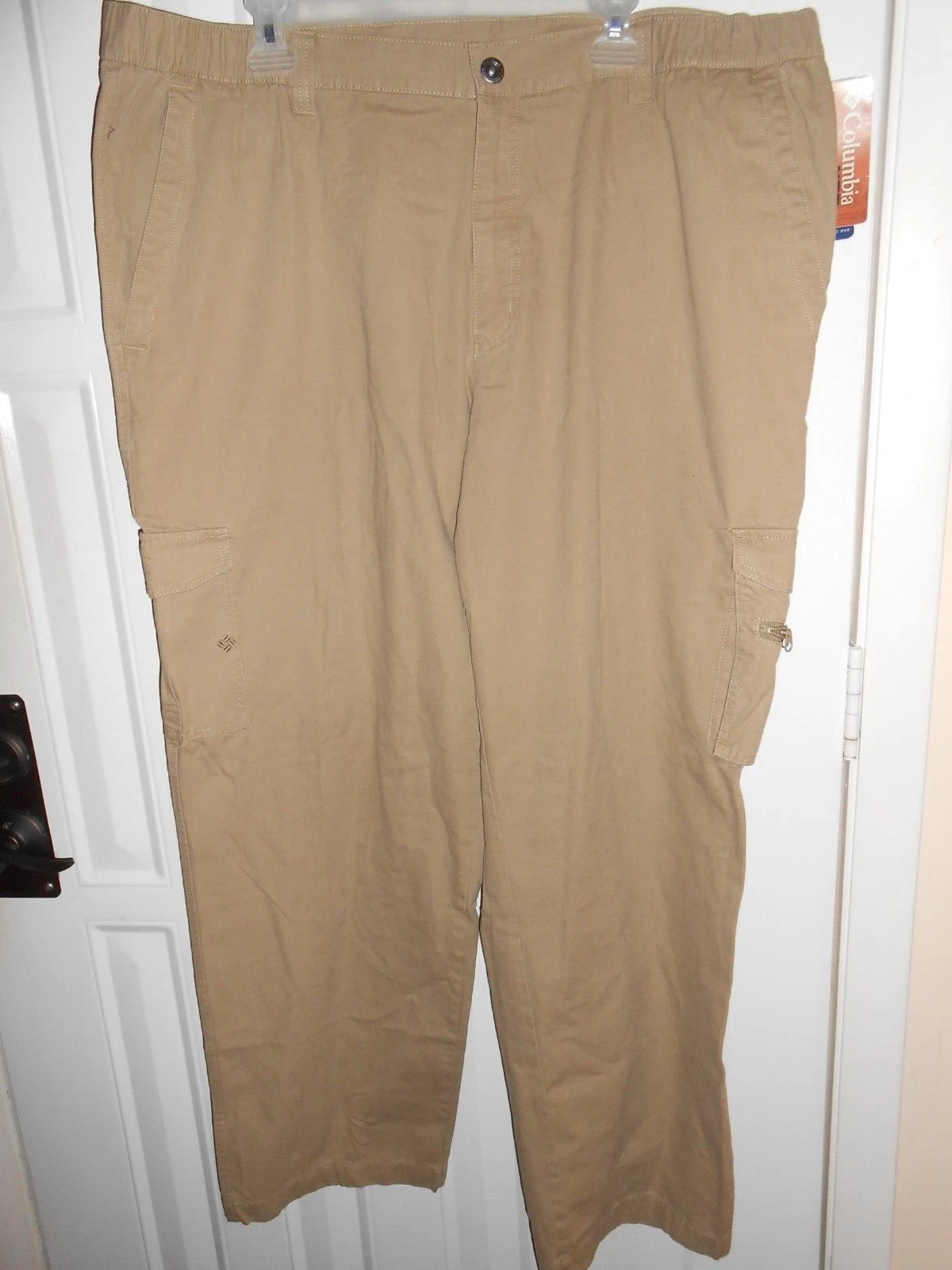 Columbia Cargo Pants XCO Mens Size 2XL Khaki Beige Inseam 32 NWT
