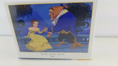 NUOVO Disney's La Bella e la Bestia - Serie Belle Classic Moments 2012 - Foto 3 di 3