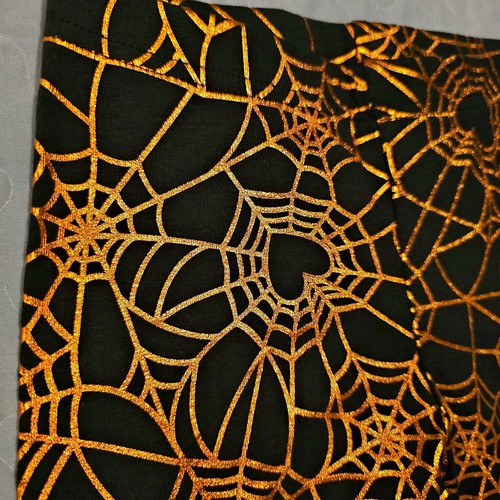 NEW Halloween Girl's Spider Web Heart Leggings. Size 6/6X Small - Picture 3 of 4