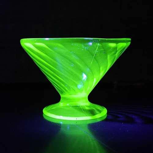 Vintage Anchor Hocking Swirl Footed Sherbert Dishes Uranium Green Glass Set of 2