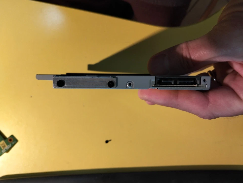 ASUS F555QG masterizzatore DVD rewriter SATA DA-8AESH DA-8AESH15B - Immagine 4 di 4