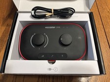 Focusrite Vocaster One USB-C Podcast Audio In...