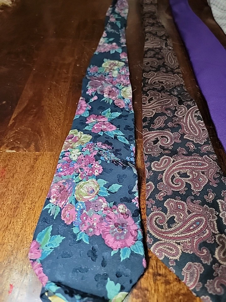 Lote de 5 Corbatas Femeninas Vintage Floral Rosa/Púrpura 48-55 Francia Hardy Amies Lesja Foto 2 de 4