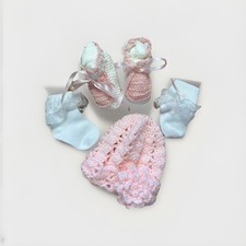 Newborn Handmade Crocheted Baby Infant Pink Hat Bootees  White Lace Socks NEW