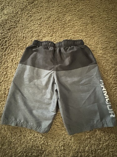 Under Armour Boys Youth Large Swim Trunks Mesh Lined Dark & Medium Gray - Picture 2 of 9