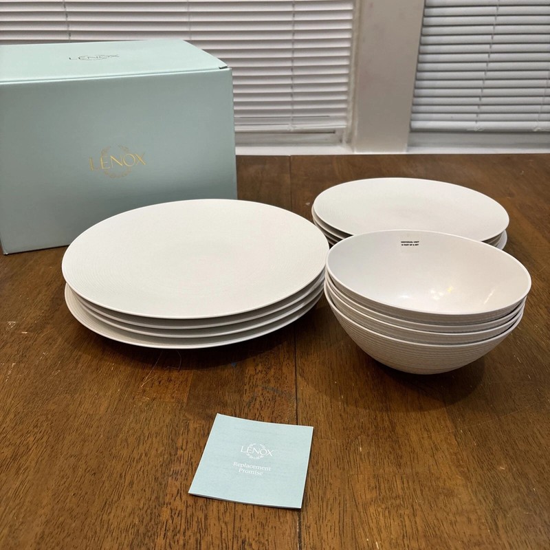 Lenox LX Collective White 12-Piece Dinnerware Set, Service for 4, #894759, New