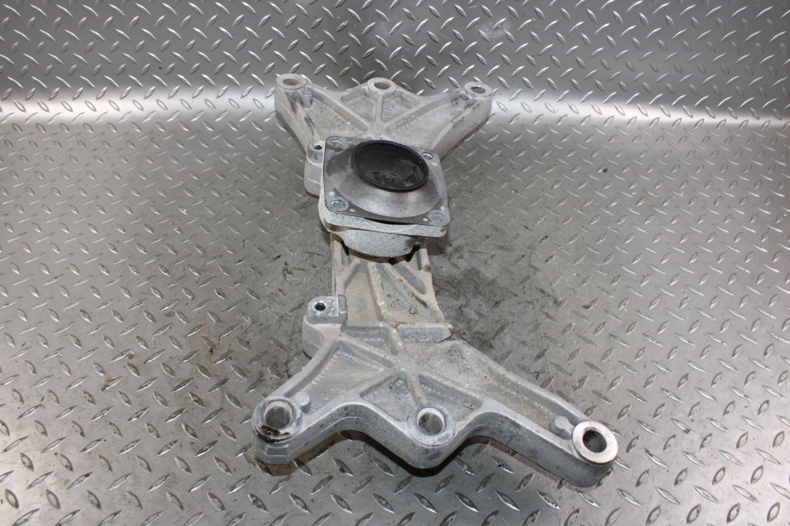 14-21 Ghibli Automatic Transmission AT Auto Trans Mount Support Unit Factory OEM