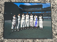 Bob Friend, Vern Law & Elroy Face Signed PITTSBURGH PIRATES 8 X 10 Photo   1960