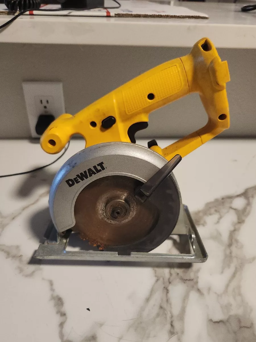 Dw935 cordless trim saw deals