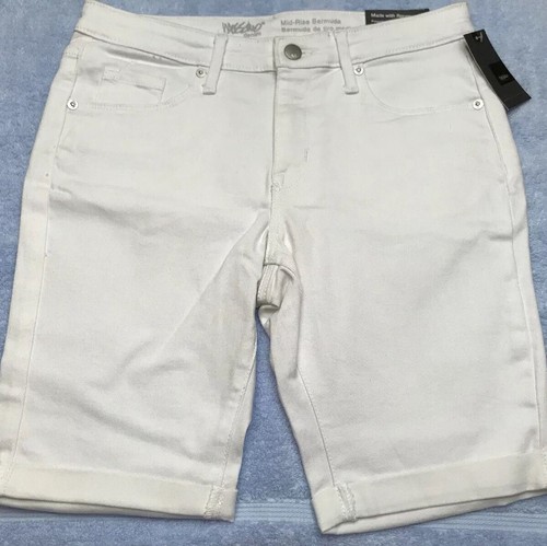NWT Mossimo Mid Rise Bermuda Short Size 8