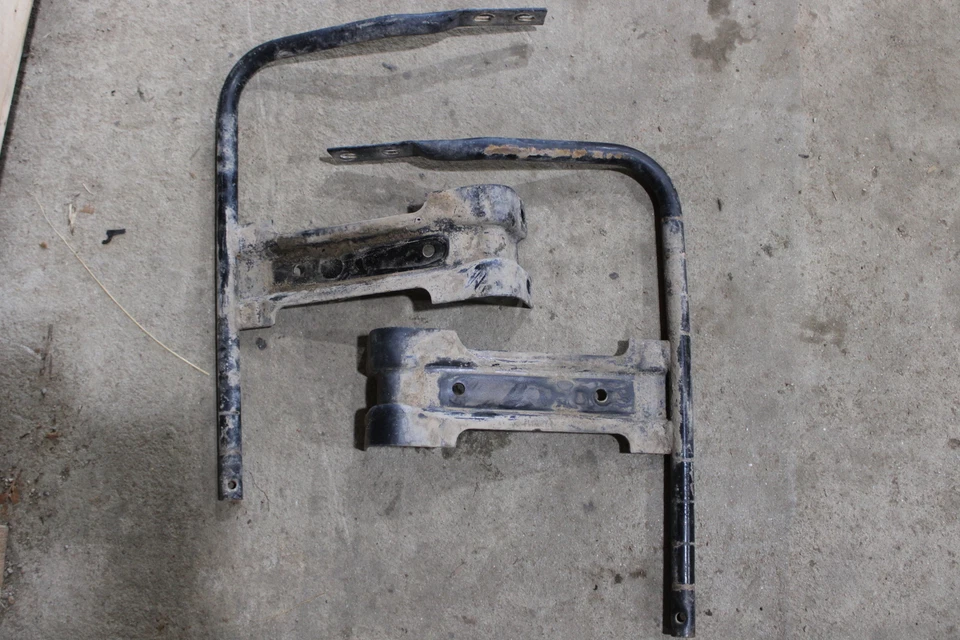 2009 Arctic Cat 550 4x4 Automatic Left Right Footwell Support Brackets Mounts - Image 4 of 4