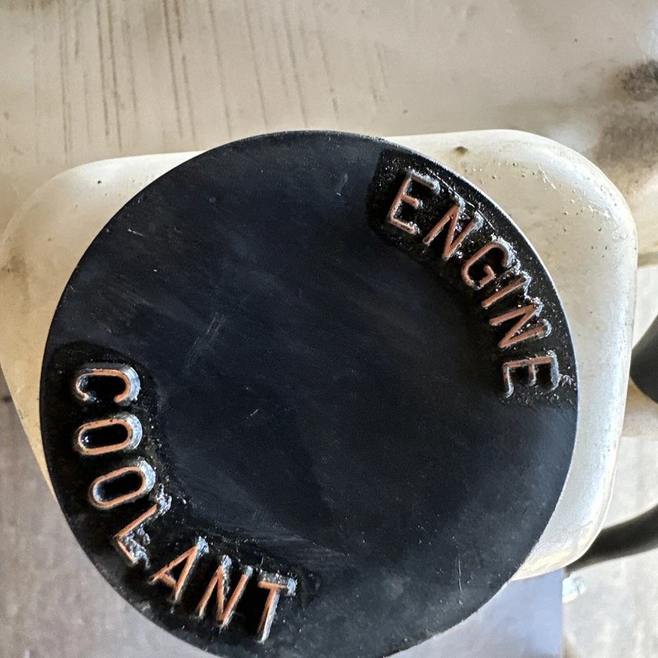 Chevrolet Blazer S10 S15 GMC Sonoma 1995-2004 tanque de depósito de refrigerante líquido fabricante original Foto 4 de 4