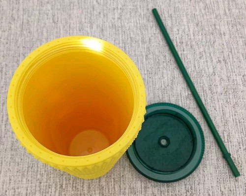 Starbucks Yellow w/ Green Lid and Straw Studded Tumbler Venti 24Oz Cold Cup - Picture 4 of 4