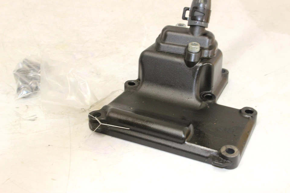 09-14 Yamaha Yzf R1 Engine Motor Breather Box oem - Image 3 of 4