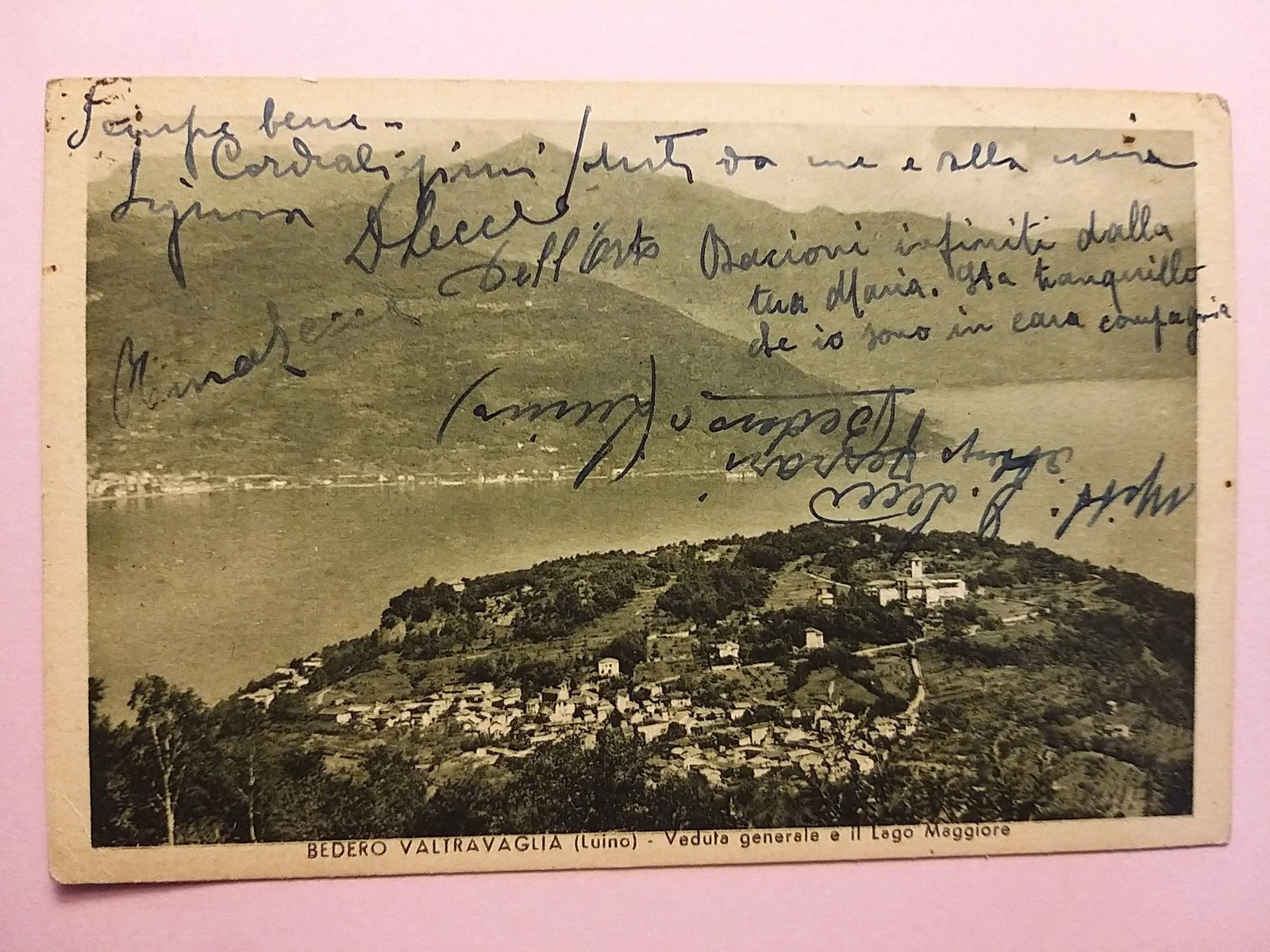 Foto 1 di 2